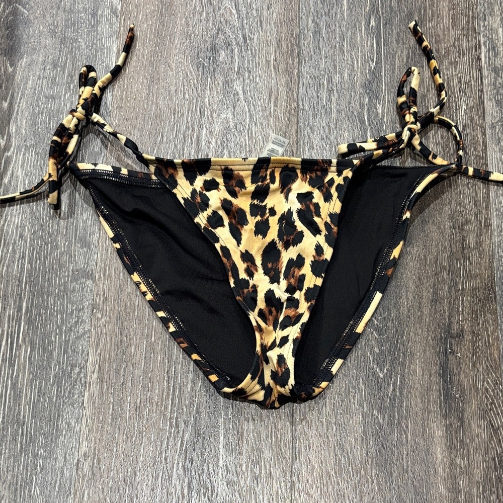Victoria Secret Leopard Print Bikini Bottom XS